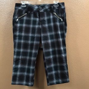 Plaid capri pants